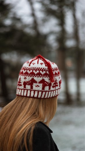 Fiber Arts Studio in the Berkshires on Instagram: "BLOCKING 101! A few weeks ago we asked folks if they blocked their work, and enough people responded that they didn’t or that they didn’t know what blocking was. So here’s a little video where Ash talks about why blocking is so essential for stranded colorwork projects and walks you through the simple steps that help elevate any handknit piece! Additional thoughts welcome in comments! So do you block your work? Demo piece is the Scandi Hat by @a