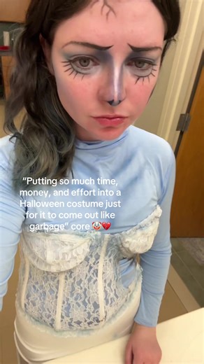 Halloween Makeup Fail: Corpse Bride Costume Attempt