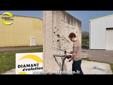 Carotteuse à sec pour percer le béton armé