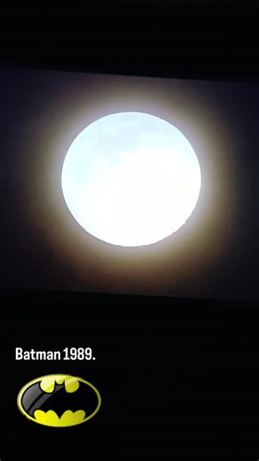 Batman 1989 #batman1989 #batmantimburton #batman89 #batplane #batmanmovie #batmanfilm #warnerbros #dccomics #dcheroes | Mister P.