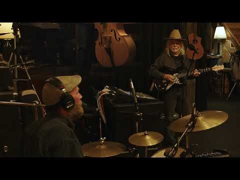 Stuff That Works - written by Guy Clark and Rodney Crowell - performed by The Unsung Heroes