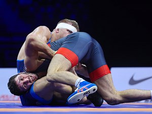 Zaurbek SIDAKOV (AIN) defeated Kyle DAKE (USA) 10-7 in the 74kg World Championships final.