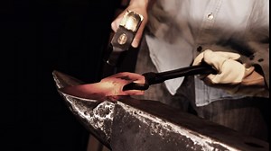 1844 Helko Werk Germany Axe Guard Handle Oil - 1 oz. Bottle of Pure Boiled Linseed Oil for Protecting and Conditioning Wood Tool Handles, Axe Handle Oil (AxeGuard Handle Oil1oz)