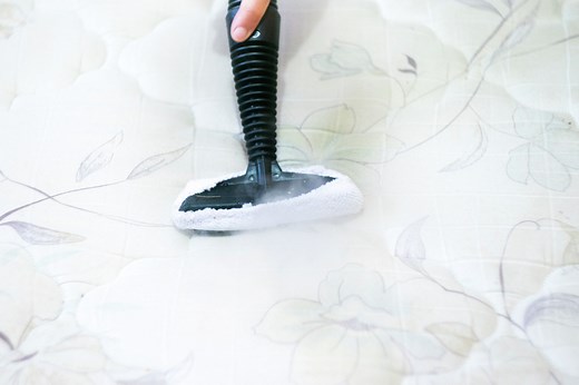 How to clean a mattress with baking soda