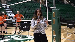 Head Coach Emily Kohan of Colorado State Volleyball has athletes demonstrate the Tempo Hitting Drill. Check out this full-length session and more with Volleyball Coaches Insider Plus: https://bit.ly/3oa7nd2 | Volleyball Coaches Insider