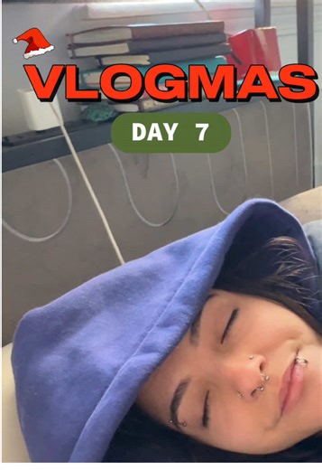 Sorrrryyyy I posted mad late cuz I merged my datasets today lolll yesterday was rough man #vlogmas #vlog #vlogs #dayinmylife #restaurantlife