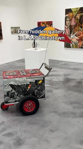 📍Charlie James Gallery, founded in 2008 in Chinatown, represents marginalized voices and the exploration of underrepresented narratives in L.A. ⭐️ This gallery is free to enter and always changing. Follow for more hidden gems across Los Angeles. | Secret Los Angeles