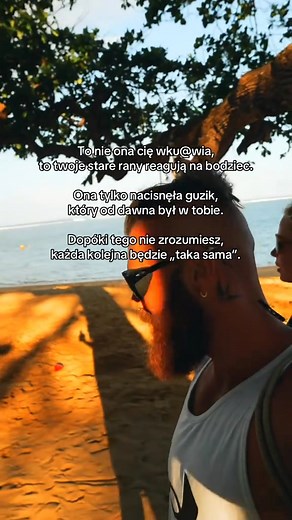 To nie ona cię wk*@wia. To twoje stare rany reagują na bodziec. Ona tylko nacisnęła guzik, który od dawna był w tobie. I dopóki będziesz winił ją za to, co się w tobie odpala — nigdy nie będziesz wolny. Bo nikt nie ma kontroli nad twoimi emocjami, tylko ty. To twój układ limbiczny, twoja interpretacja i twoje reakcje. Jak mówi Daniel Goleman – emocje nie są wyborami, ale reakcje na to, jak postrzegasz sytuację. A percepcja to już twoja odpowiedzialność. Więc zamiast mówić „ona mnie wkurza”, zacz