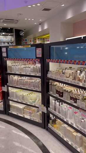 Tìm hiểu thấy mê quá mon men ra xem lại thì được giới thiệu về bảng thành tích khủng của em nó thế là mua luôn mà không băn khoăn xíu nào. Mình đang dùng e toner được gần tháng rồi , mê gì đouu ý. Để cảm nhận xíu nữa rồi chia sẻ với mọi người nhennn ✨❤︎#hanhancosme #beautytok #myphamnhat #kose #sekkisei #lotion #upbase