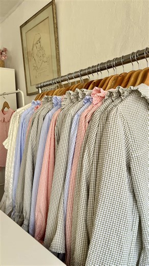 Blusas de estilo romántico en stock 🪡 Modelo Rosé disponible en color verde,rosa y celeste. Tallas S M L #blusas #blusasdemoda #modaperuana #vintagestyle #vintagevibes #vintageclothes #koreangirl #koreanstyle #coquetteaesthetic #dolletteaesthetic