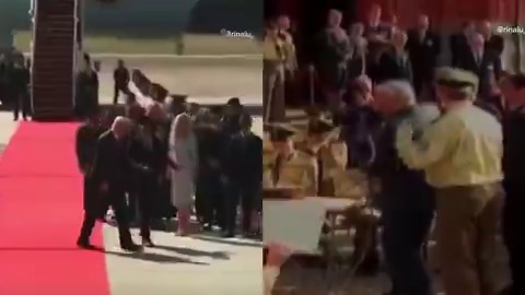 RT @rinalu_: I lived through Yeltsin, and Trump's behavior mirrors him so precisely it's disturbing.The same clownish performance. The sa…