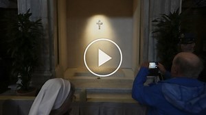 Thousands of faithful gather at Pope Francis' final resting place