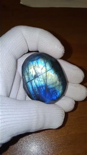 Labradorite "Peacock's tail"