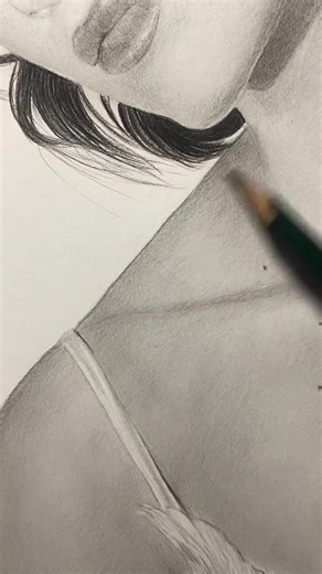 Gracie Abrams Portrait Drawing | Artist Sketch