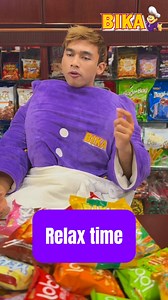 Happy Holidays from Bika! 🧧🧨🥰 May your days be merry, your snacks be crunchy, and your office be peacefully empty—so the Bika Boy can enjoy their Bika snacks without sharing! Wishing you a joyous, snack-filled celebration (and maybe a few extra bags for the new year)! #bikaboy #BIKASnacks #bika | BIKA