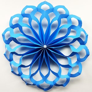 Amazing wall hanging paper snowflakes making instruction for christmas decoration. It's very easy and simple snowflake tutorial. DIY christmas crafts 2021 | Creative Art & Craft Ideas