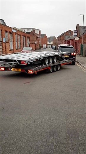 Another Brian James Trailers T Transporter 5.5m x 2.1m 10" tri axle leaving us earlier today 👍 fitted with black panels, steel wheels, 1.8m & 2.3m loading ramps, manual tilt bed, datatag & 4x wheel over straps 💯 Thank you to Scutasu Adrian for travelling up from London to do business with us 🙏 | Barwell Trailers
