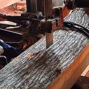 69K views · 326 reactions | The moment the blade touched the log, its stunning grain patterns began to reveal themselves. This beautiful, high-value piece of timber was carefully sawn with precision to preserve every detail of its natural beauty. From the rich texture to the flawless cuts, every step showed the true art of wood processing. A premium log transformed into exceptional timber—pure craftsmanship at work. | Herox7 | Facebook