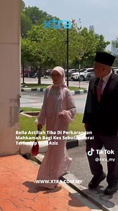 Bella Astillah tiba di pekarangan mahkamah bagi kes sebutan cerai terhadap Aliff Aziz. #hotfm #BellaAstilah #AliffAziz #cerai Kredit: @xtra_my | Hot FM