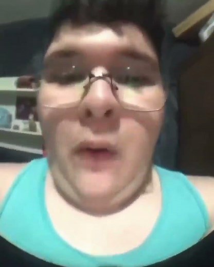 Vem pá vc vê, vou pega no teu pau.. Vou pega vc no pau. Eu errei viado (Shitpost)