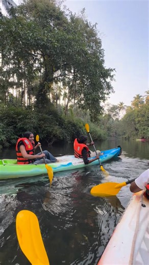 Shreyya Raikar on Instagram: "Kayaking in south Goa🌴 150/- Per person Time- 30/minutes⏱️ For bookings, call⬇️ ‪+91 99225 40370‬📞 https://maps.google.com/?q=15.119103,74.133957🗺️"