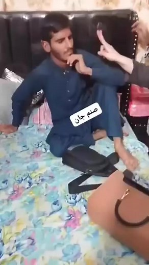 5.2K views · 7.6K reactions | یہ دور ہی نہیں ہے کسی غریب کو سمجھ کے اپنے پاس رکھنے کا اج کے دور میں غریب ہی نقصان پہنچاتا ہے | Nimi Brand | Facebook