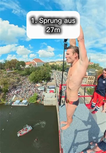 Ihr wolltet einen 27m Sprung sehen 🤸‍♂️? Hier ist der erste des Tages! #sport #turmspringen #highdiving