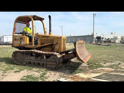 GovDeals: Bulldozer - 1994 Komatsu Dresser Crawler Dozer - T