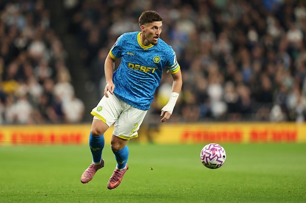 "They better be" - Wolves defender urges squad to back new boss