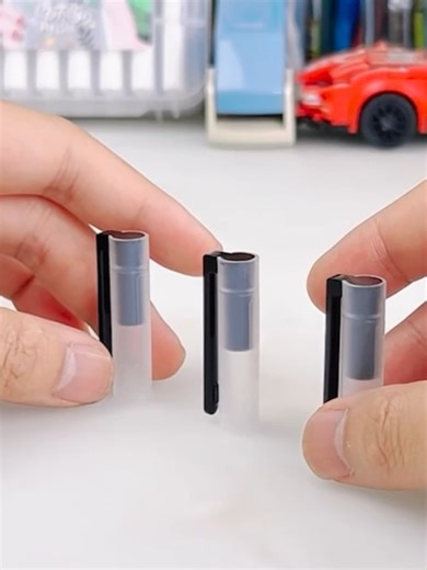 #FlipTheCapChallenge. Flip the pen cap 180 degrees without using your hands #diy #craft