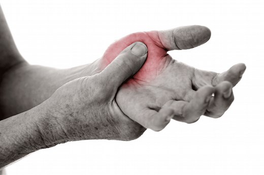 Can Golf Cause Trigger Finger? Expert Opinion