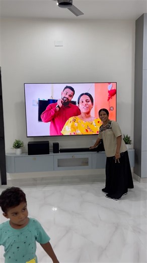 Puthu TV vangiyachi ✨😍 #meeranaveen #trending #minivlog #shorts #viral #shortvideo