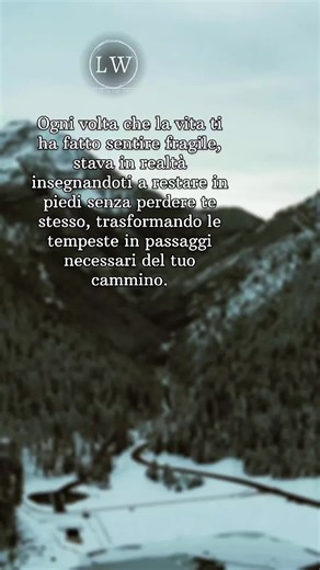 Non sei definito solo dai momenti felici, ma anche da quelli in cui hai resistito, compreso, lasciato andare. La crescita nasce spesso dove meno te lo aspetti. #crescita #riflessione #vitavera #camminointeriore #paroleprofonde