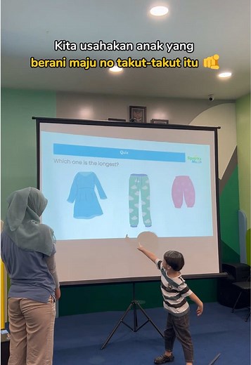 Kita usakanan anak yang berani maju no takut-takut itu 🤩✨ Sparks Math bikin anak enjoy belajar matematika 🚀🫶🏻 Coba Trial Class GRATIS sekarang 👇 🔗 Daftar lewat link di bio ☎️ 0851-1746-4581 #sparksmath #belajarmatematika #lesmatematika #lesmatematikamurah #lesmtkanak