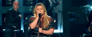 Kelly Clarkson Covers Taylor Swift, Bruce Springsteen, Van Morrison, and More on Latest 'Kellyoke'