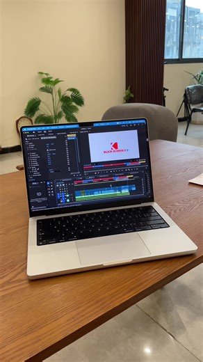 Want a cleaner, more organized timeline in Premiere Pro? Use colorful marker sections to plan and navigate your edit faster 🔥 Perfect for: 🎥 Structuring long edits 🎵 Editing to music beats ⚡ Finding key moments instantly Small workflow trick huge editing speed boost. Learn professional editing techniques like this in our LIVE Online Courses on Zoom 💻 📍 Addis Ababa · Megnagna · Siti Mall 7th Floor 📞 0920594530 #KlickSchools #CreativeSkills #ViralTips #PremierePro #EditingTips