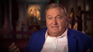 Does this ancient Mayan city hold unusual secrets relating to wizards and Gods descending from the sky? | Ancient Aliens: Out of This World Moments