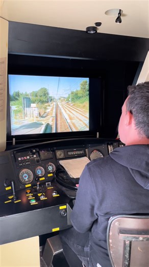 Les réservations de session de simulateur sont ouvertes ✨ Merci à tous les stagiaires! #cabride #train #sncf #simulateur #trainsimulator
