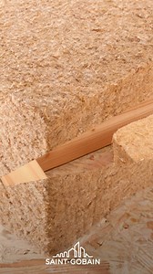 🌲 Isonat Flex 55 by Isover is a flexible wood fibre insulation solution for interior use. 📍Made from PEFC-certified Douglas fir, sourced locally within a 60 km radius of the production site. 💨 Easy to install thanks to a comfort layer, with significantly reduced dust emissions during application. 🔁 Manufactured through an optimized process with a focus on continuous improvement. 👉 An insulation product that combines performance, ease of installation and responsible material sourcing. 🌲Déco