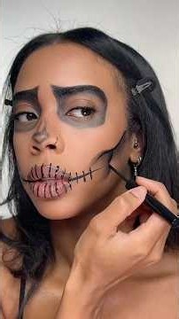 EASY Halloween Skull Makeup 💀