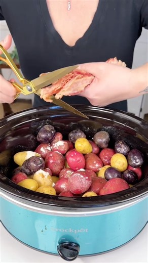 How did I not know this potato trick? 🎬 This video was produced by Network Media and Kells Kitchen | Rick Lax