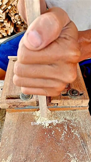 31K views · 149 reactions | Round Nose Bit Routing: How to Make a Perfect Cove for Decorative Edges#RoundNoseBit #fblifestyle #CoveMaking #RouterBit #WoodworkingTips #DIYWoodworking #RouterTechniques #CoreBoxBit | Endri Susanto | Facebook