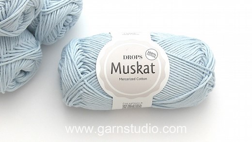 DROPS Muskat is one of the DROPS classics ✨ A colourful yarn, made from 100% Egyptian mercerized cotton, with a gentle shine and great shape stability. Maybe choose it for your next project? You can have a closer look to the yarn in this #dropsvideo: https://www.garnstudio.com/video.php?id=305&lang=en #dropsdesign #dropsmuskat #dropsyarn #dropsgarn #garnstudio | Garnstudio DROPS design