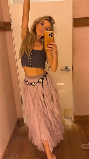 Its giving me hocus pocus vibes 🌙⚡️ | Sarah Darling