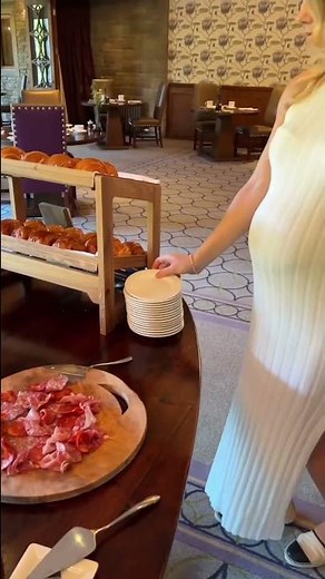 Buffet Etiquette Part 1