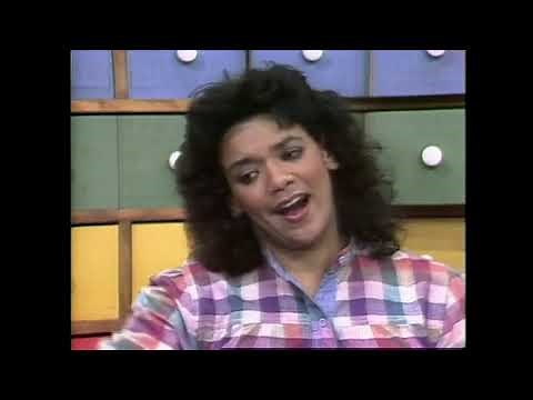 Sesame Street - Don Music and the Alphabeats perform "the fix it shop" song