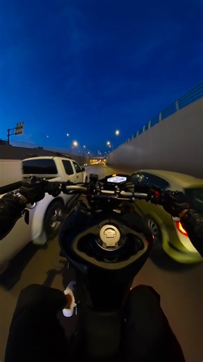 MatLine 🏍️ on Instagram: "Offffff🤧 . . . . . . . . . #viral #viralreels #keşfet #keşfetteyiz #fypage #motorcycle #yamaha #motor #motorsport #motorbike #motos #motogp #09 #mt09 #dio #lines #honda #denk #hesap #teker #tekteker #office #makassar #makas #konya #fypppppppppppppppppppppppppppppppppppppppppppppppppppppppppppppppppppppp #fypシ❤️💞❤️ #matline09"