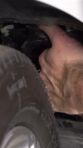 trying to change BMW F30 headlight bulbs...