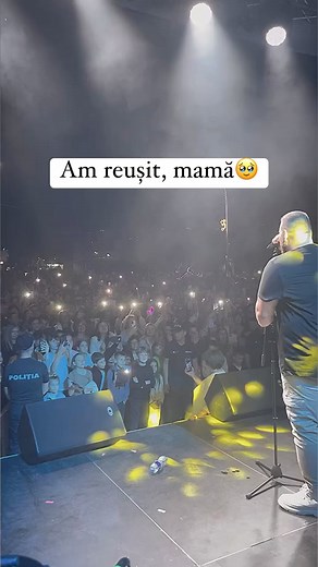 559K views · 10K reactions | E total altfel un concert cand familia e in public | The Urs | Facebook