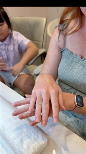 💖 Why You Should Use Cuticle Oil Daily 💖 Your nails deserve love too! 🌸 💧 Hydration & Nourishment: Cuticle oil keeps your cuticles soft and moisturized, preventing dryness, cracking, and painful hangnails. 🌿 Healthier Nail Growth: It boosts blood circulation around the nails, helping them grow stronger and healthier. 💅 Longer-lasting Manicure: Regular use reduces lifting and chipping of gel or acrylic nails — keeping your set fresh and shiny for longer. 🌟 Beautiful Shine: It instantly giv